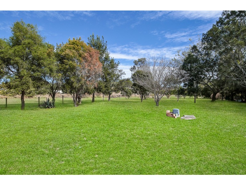 222 Rose Avenue, Minden QLD 4311