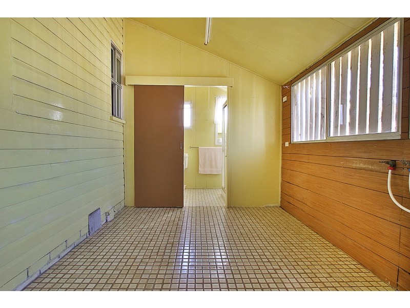 15 Cairns Road, Ebbw Vale QLD 4304