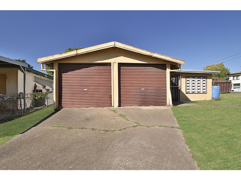 15 Cairns Road, Ebbw Vale QLD 4304