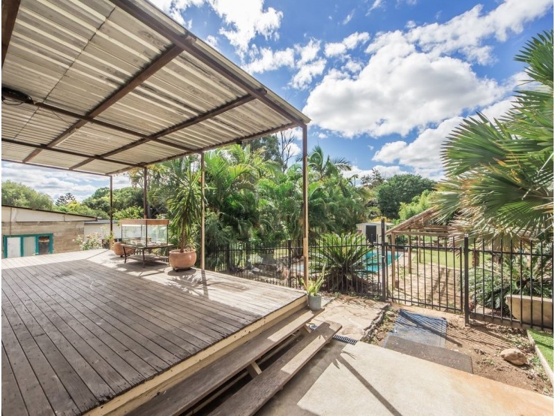 20 Taylor Street, Bundamba QLD 4304
