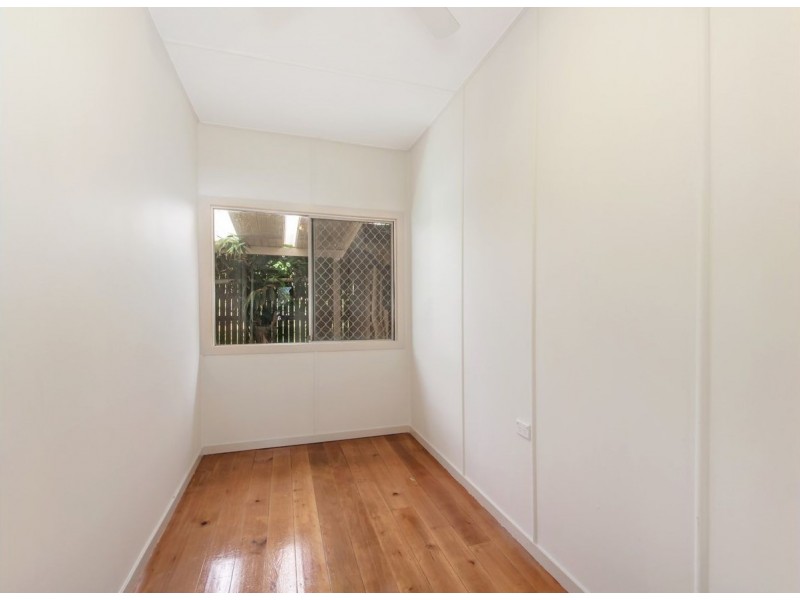 20 Taylor Street, Bundamba QLD 4304