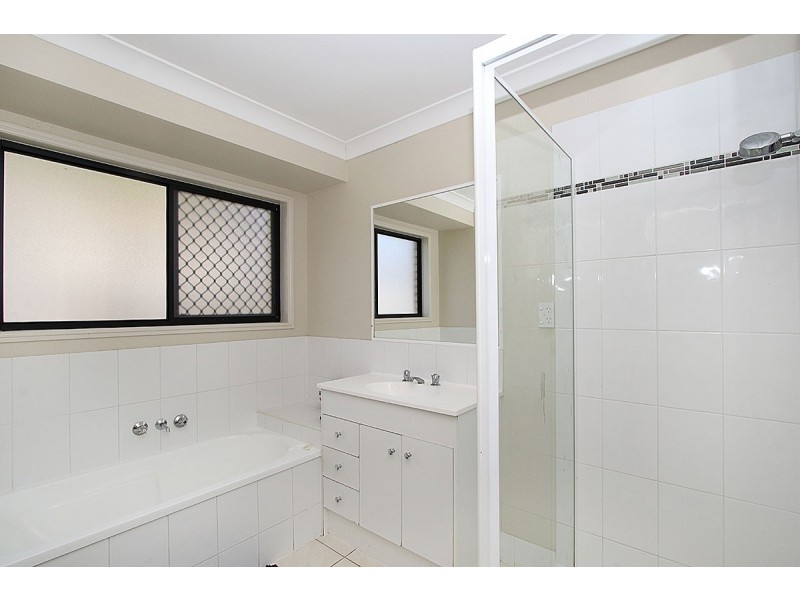 44 B Shanahan Pde, Redbank Plains QLD 4301