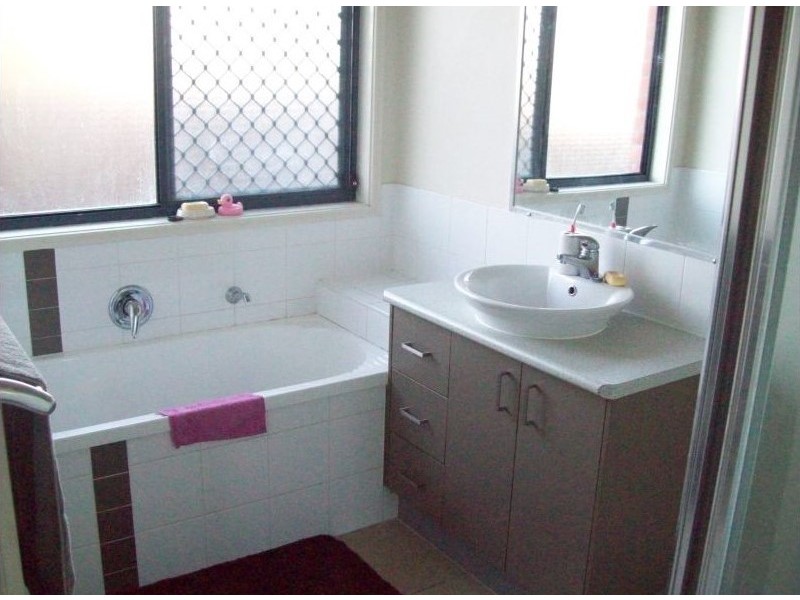 20 Explorer Street, Raceview QLD 4305