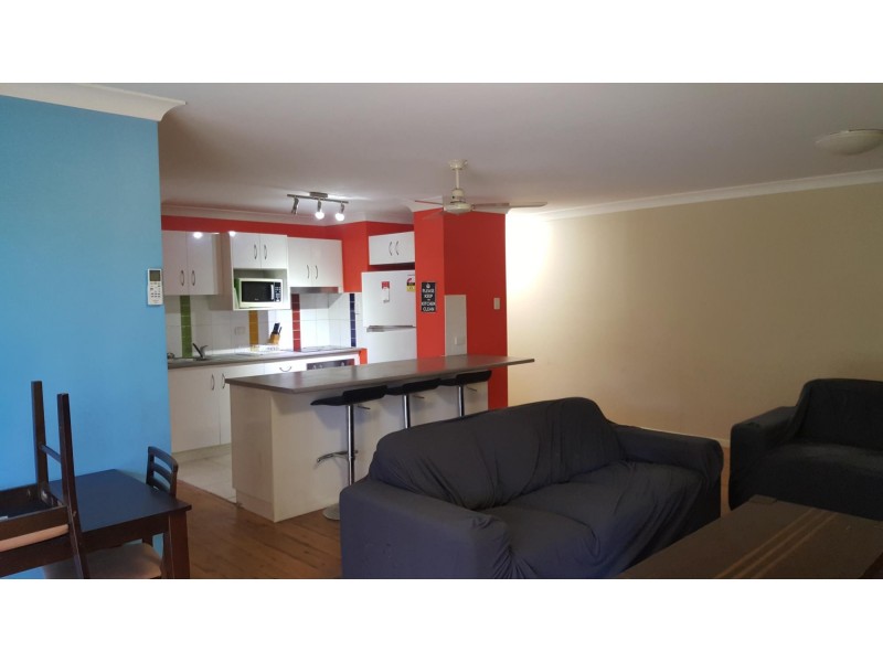 199 Warwick Rd, Churchill QLD 4305