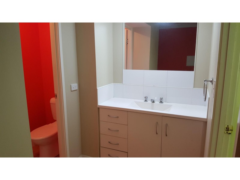 199 Warwick Rd, Churchill QLD 4305