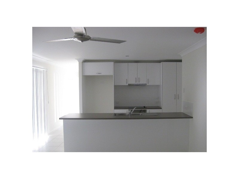 10 Bolingbroke Street, Fernvale QLD 4306