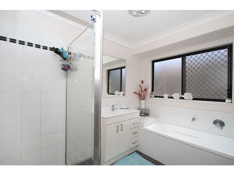 18 Chanel Court, Wulkuraka QLD 4305