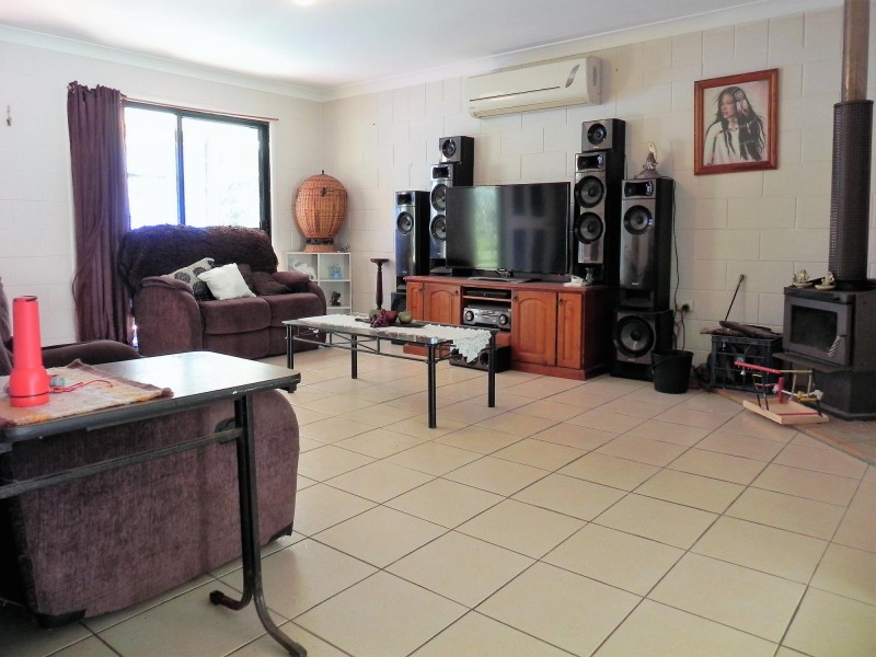39 LAKE STREET, Atkinsons Dam QLD 4311