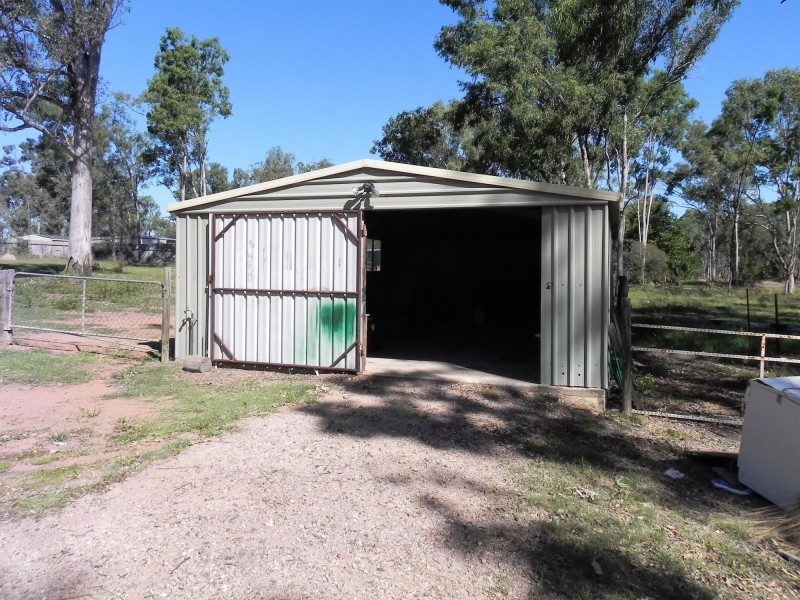 39 LAKE STREET, Atkinsons Dam QLD 4311