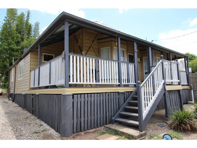 24 Pine Street, North Ipswich QLD 4305