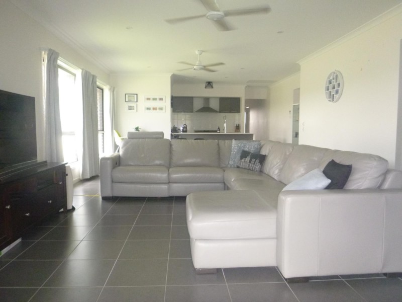 40 WATERFERN WAY, Ripley QLD 4306