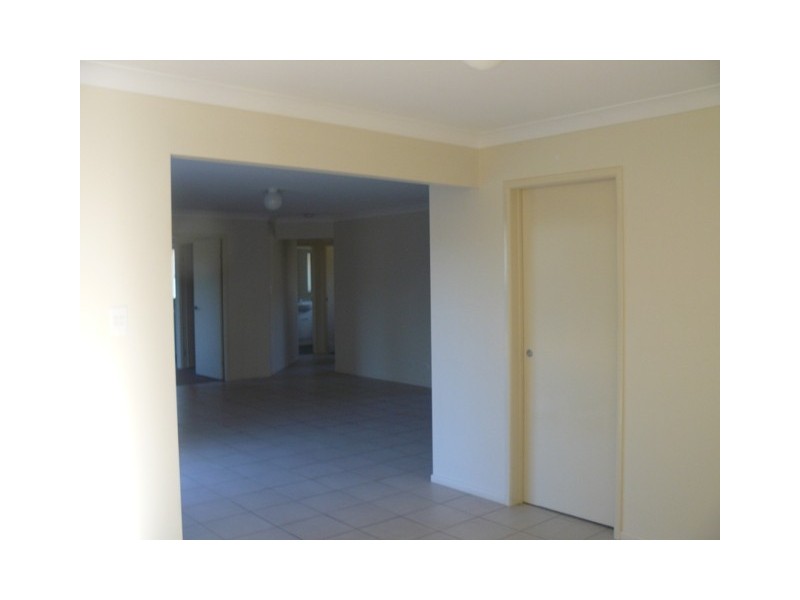 24 Burswood Street, Wulkuraka QLD 4305