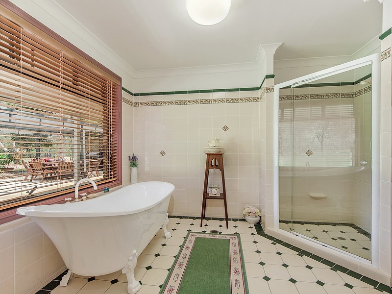 53 Durlik Road, Pine Mountain QLD 4306