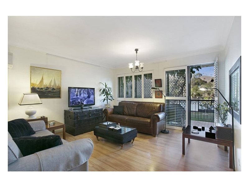 1/42 Sir Fred Schonell Drive, St Lucia QLD 4067