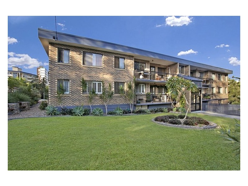 1/42 Sir Fred Schonell Drive, St Lucia QLD 4067