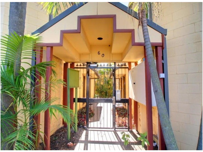 8/60 Railway Street, Booval QLD 4304