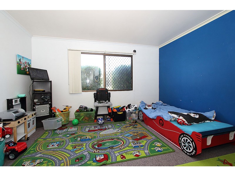 31 John St, Marburg QLD 4346