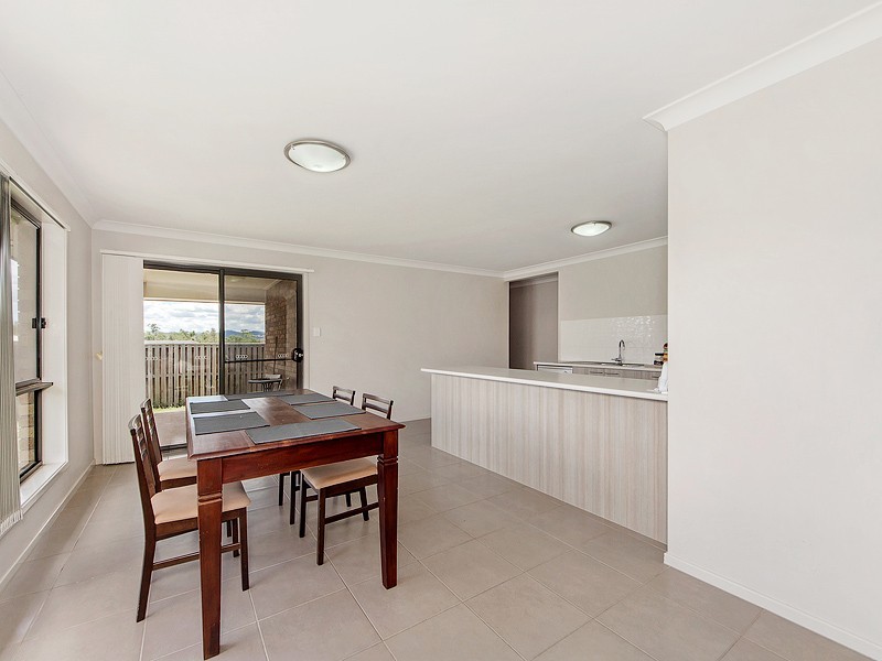 94 Honeywood Drive, Fernvale QLD 4306