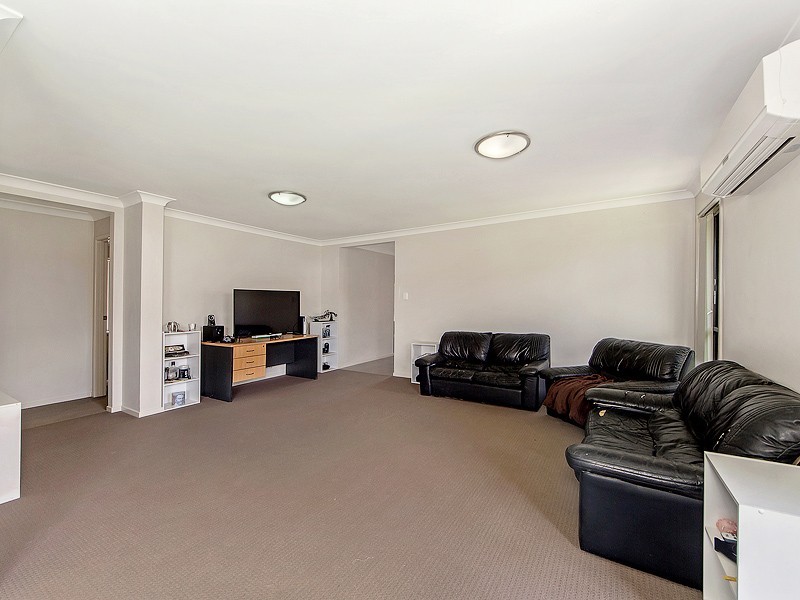 94 Honeywood Drive, Fernvale QLD 4306