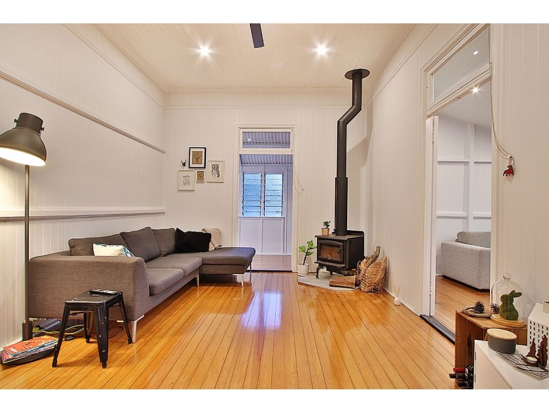 6 Rowland Terrace, Sadliers Crossing QLD 4305