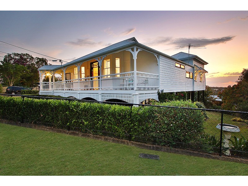 6 Rowland Terrace, Sadliers Crossing QLD 4305