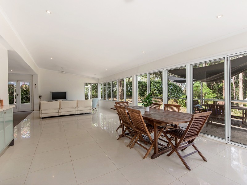 30 Vanwall Rd, Moggill QLD 4070