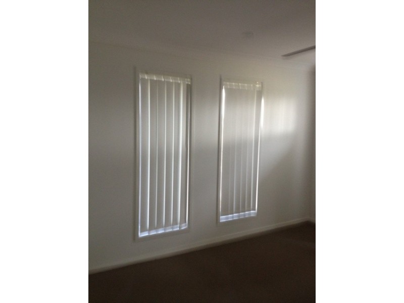 12 Pendragon Street, Raceview QLD 4305