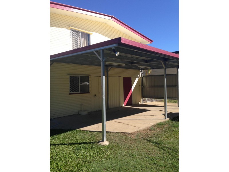 32 Selwyn St, North Booval QLD 4304