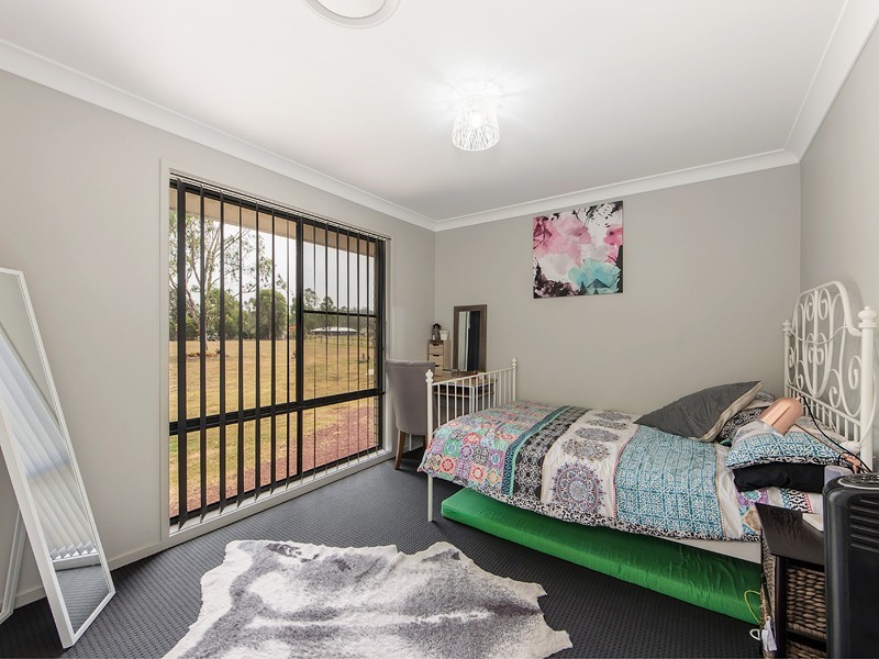 14 Poole Road, Fernvale QLD 4306
