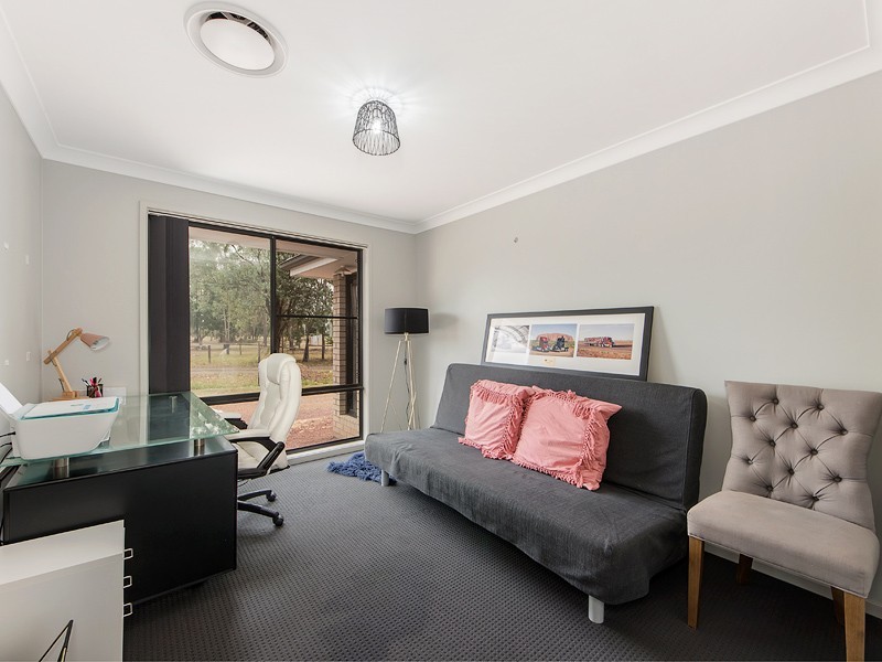 14 Poole Road, Fernvale QLD 4306