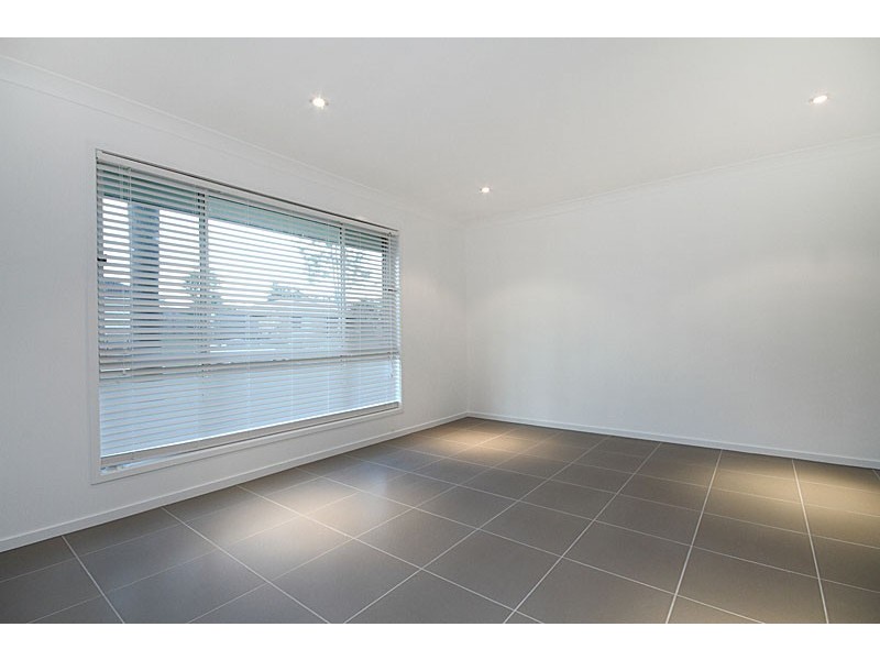 58 Helen St, North Booval QLD 4304