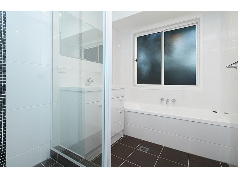 58 Helen St, North Booval QLD 4304