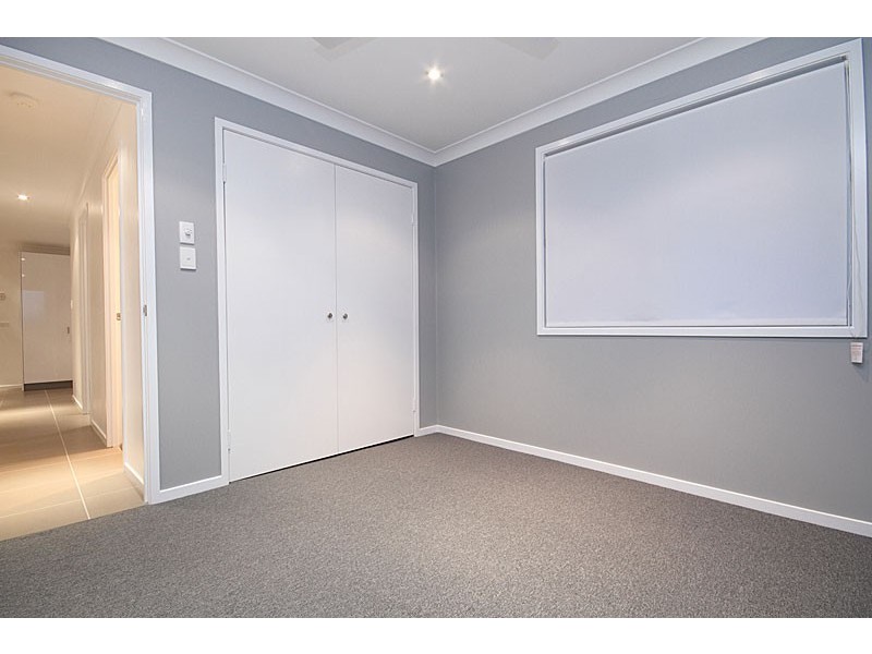 58 Helen St, North Booval QLD 4304