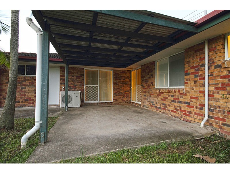58 Helen St, North Booval QLD 4304