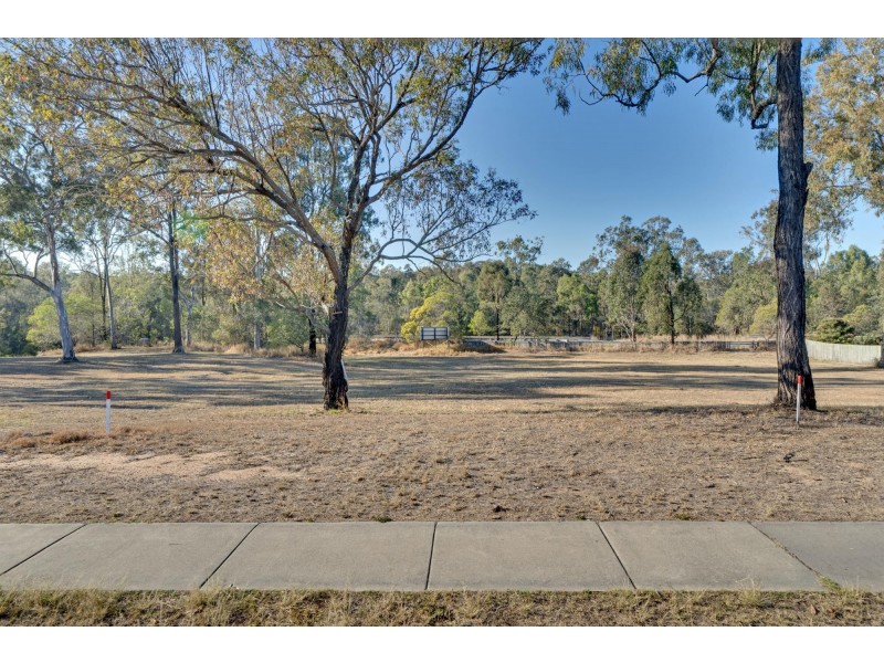 94 Equestrian Drive, Yamanto QLD 4305
