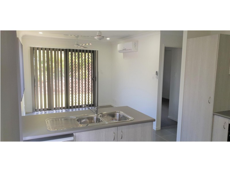 2/36 Dredge Circle, Brassall QLD 4305