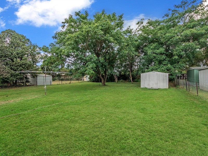 43 Fassifern Street, Peak Crossing QLD 4306