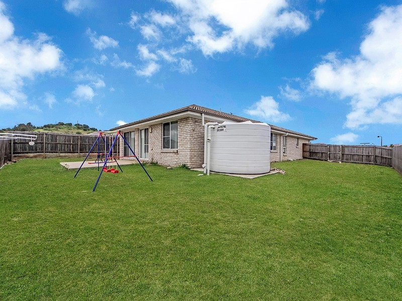 35 Peregrine Drive, Lowood QLD 4311