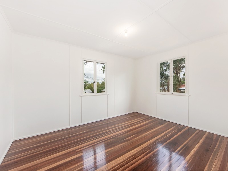 24 Greenway Street, Churchill QLD 4305