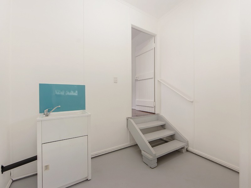 24 Greenway Street, Churchill QLD 4305