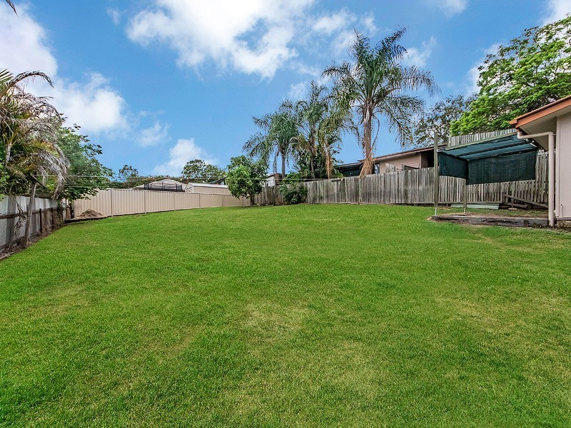 24 Greenway Street, Churchill QLD 4305