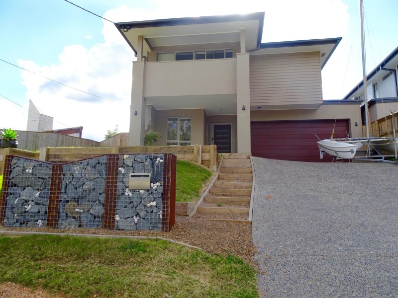 61a Sunset Road, Kenmore QLD 4069