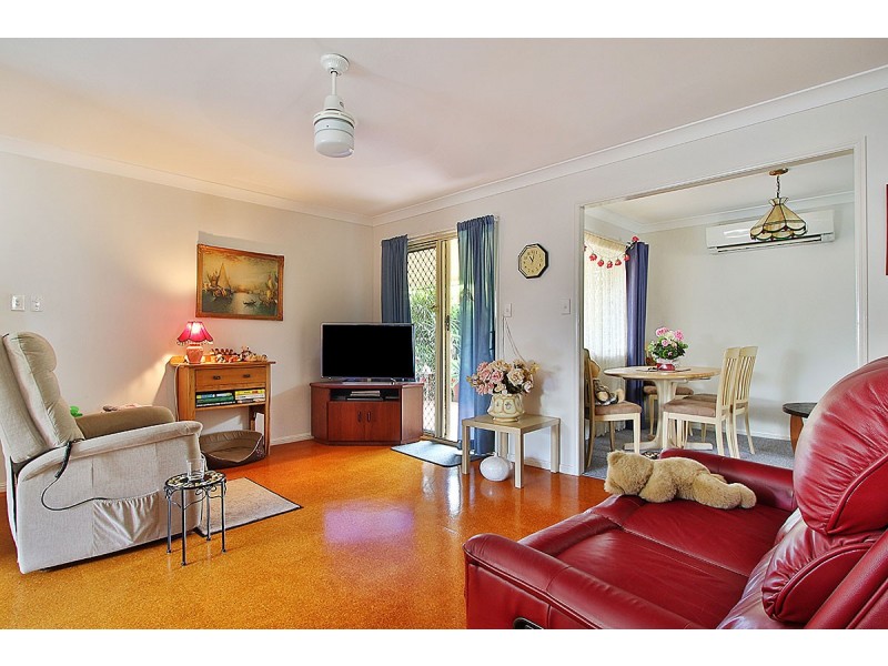 10 Dianthus Pl, Flinders View QLD 4305