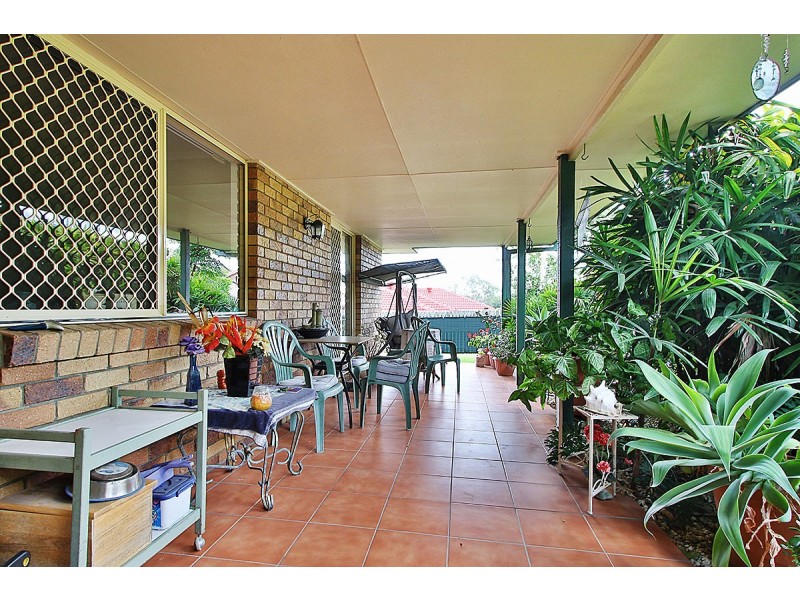 10 Dianthus Pl, Flinders View QLD 4305