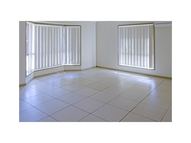 25 Ramsey Court, Lowood QLD 4311