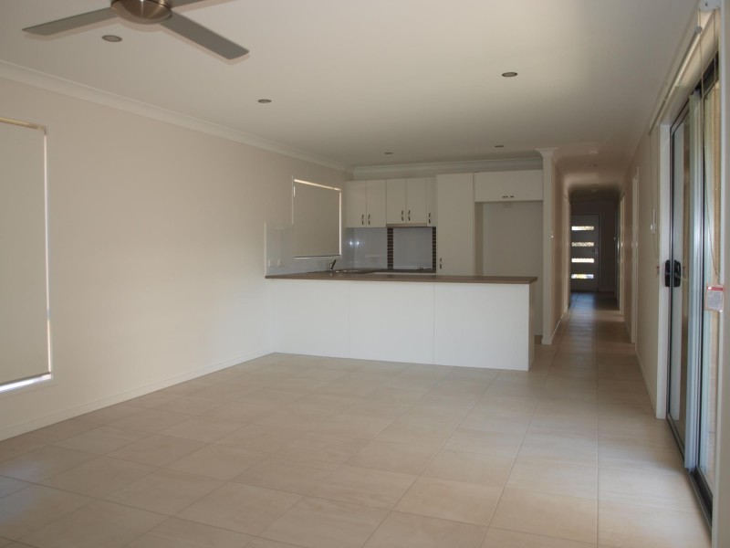 8 Carron Court, Brassall QLD 4305