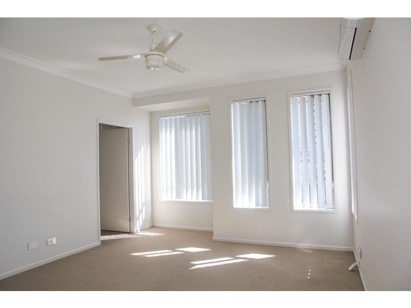 9 Lilly Court, Yamanto QLD 4305