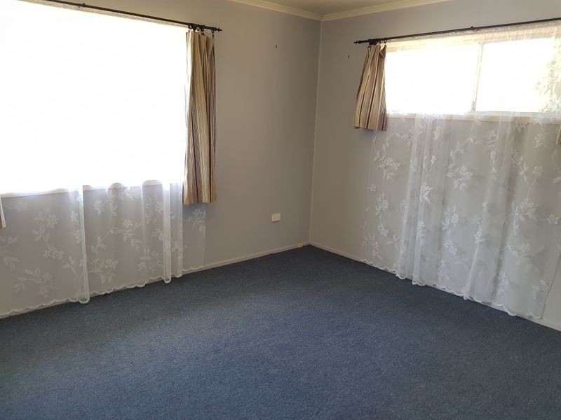 38 Sturt St, Leichhardt QLD 4305