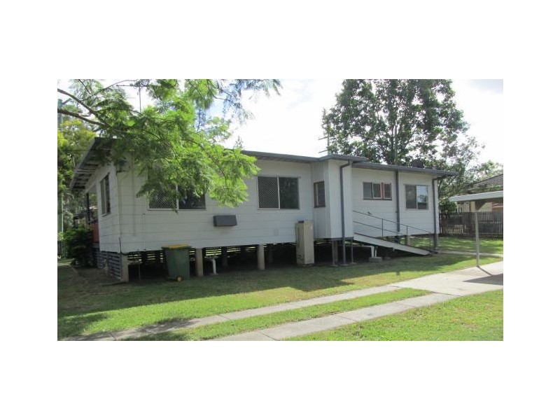27 Bannerman Street, Riverview QLD 4303