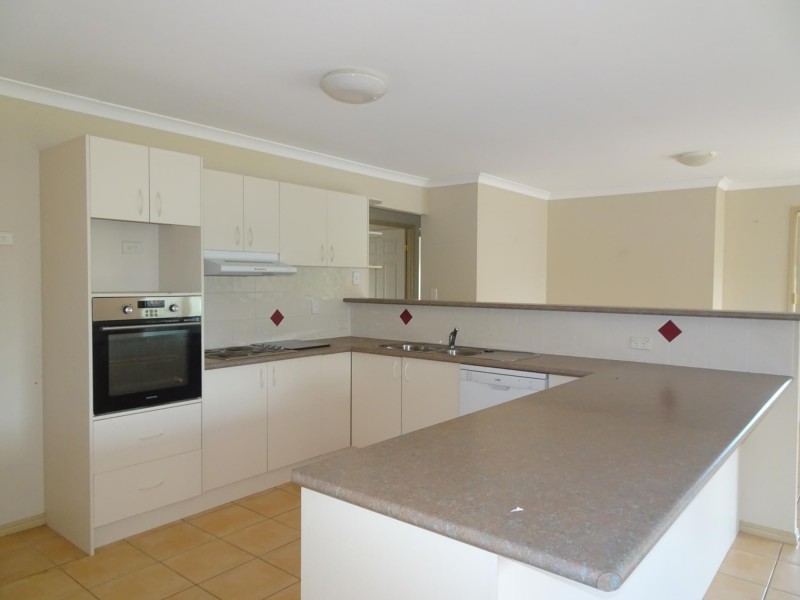 8 Mayfair Place, Moggill QLD 4070